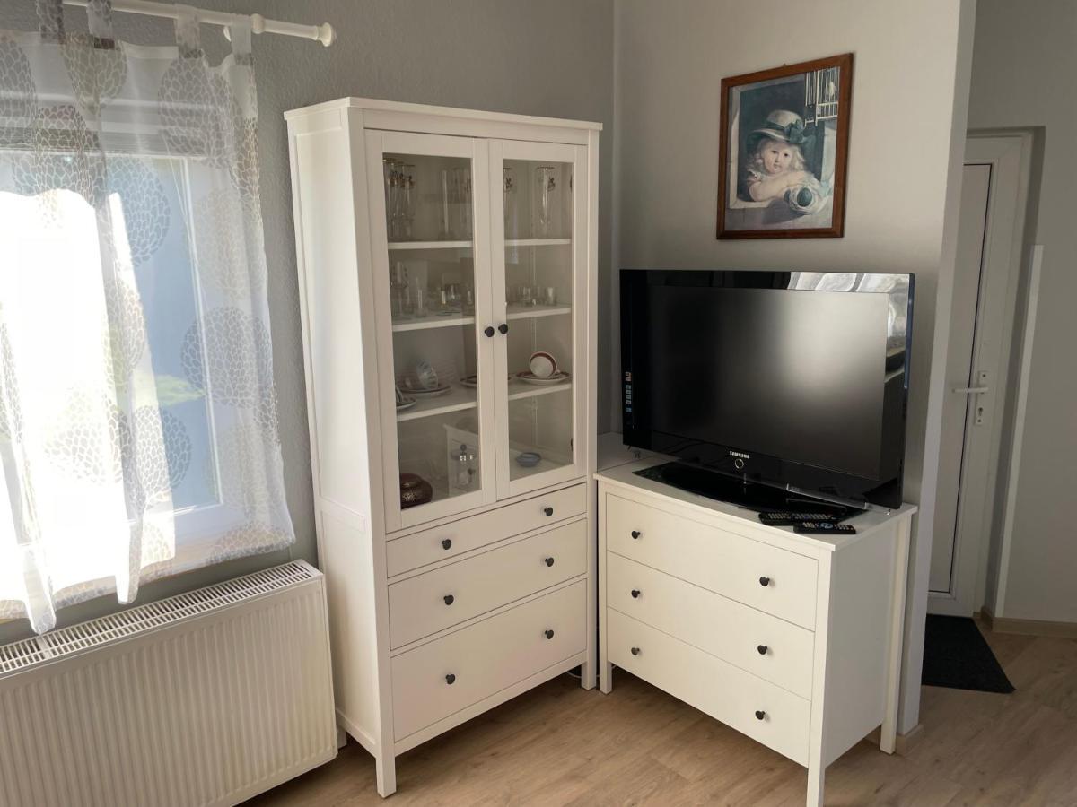 Schoener Ferienbungalow Umgeben Von Natur Und Nicht Weit Zur Ostsee Neubukow المظهر الخارجي الصورة